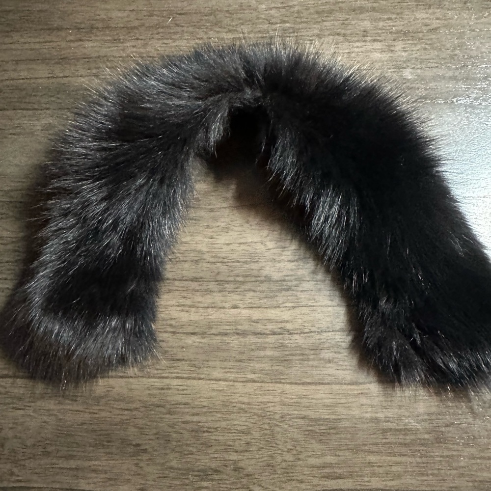 Real Fur collar! Excellent condition!